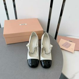 Picture of Miu Miu Shoes Women _SKUfw131578351fw